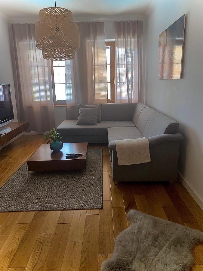 Apartman Rea โคมาร์โน ภายนอก รูปภาพ